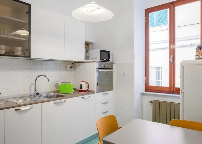 Guesthost - Cadimare Lovely Apartment *